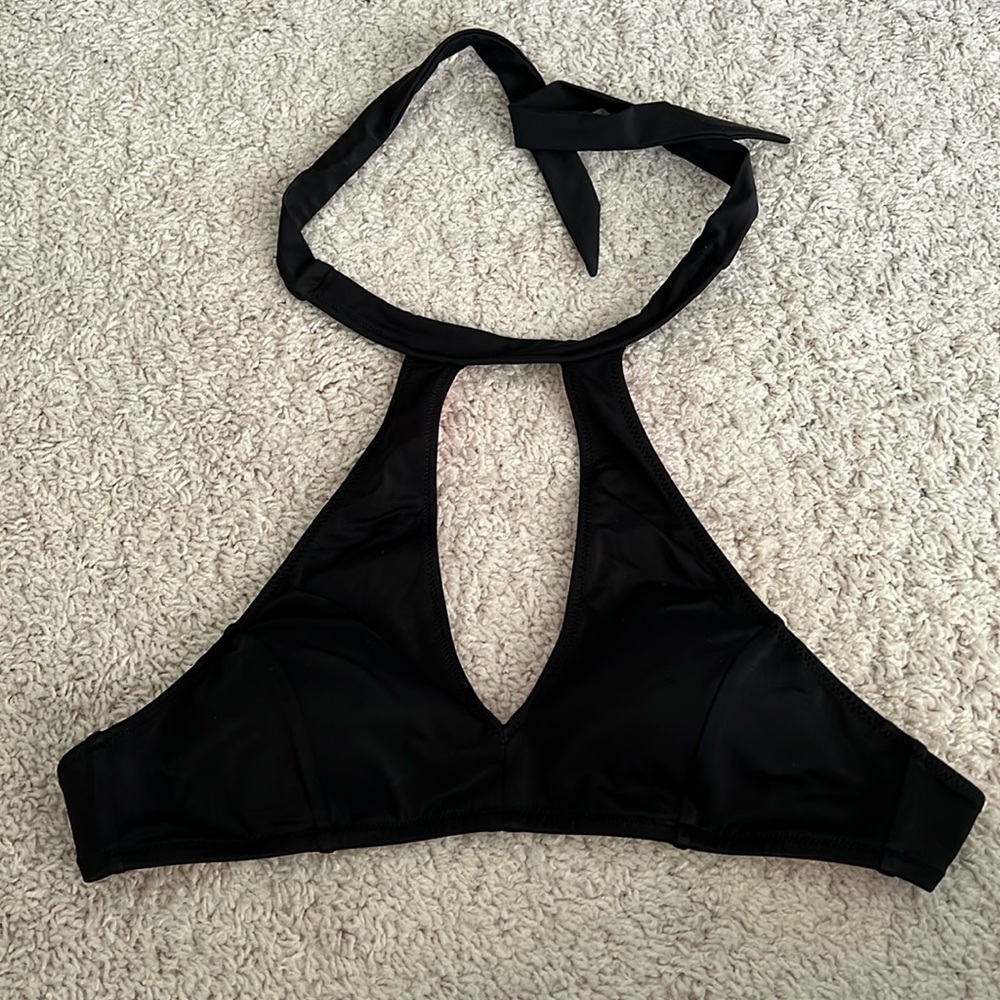 Victoria’s Secret Bikini Top